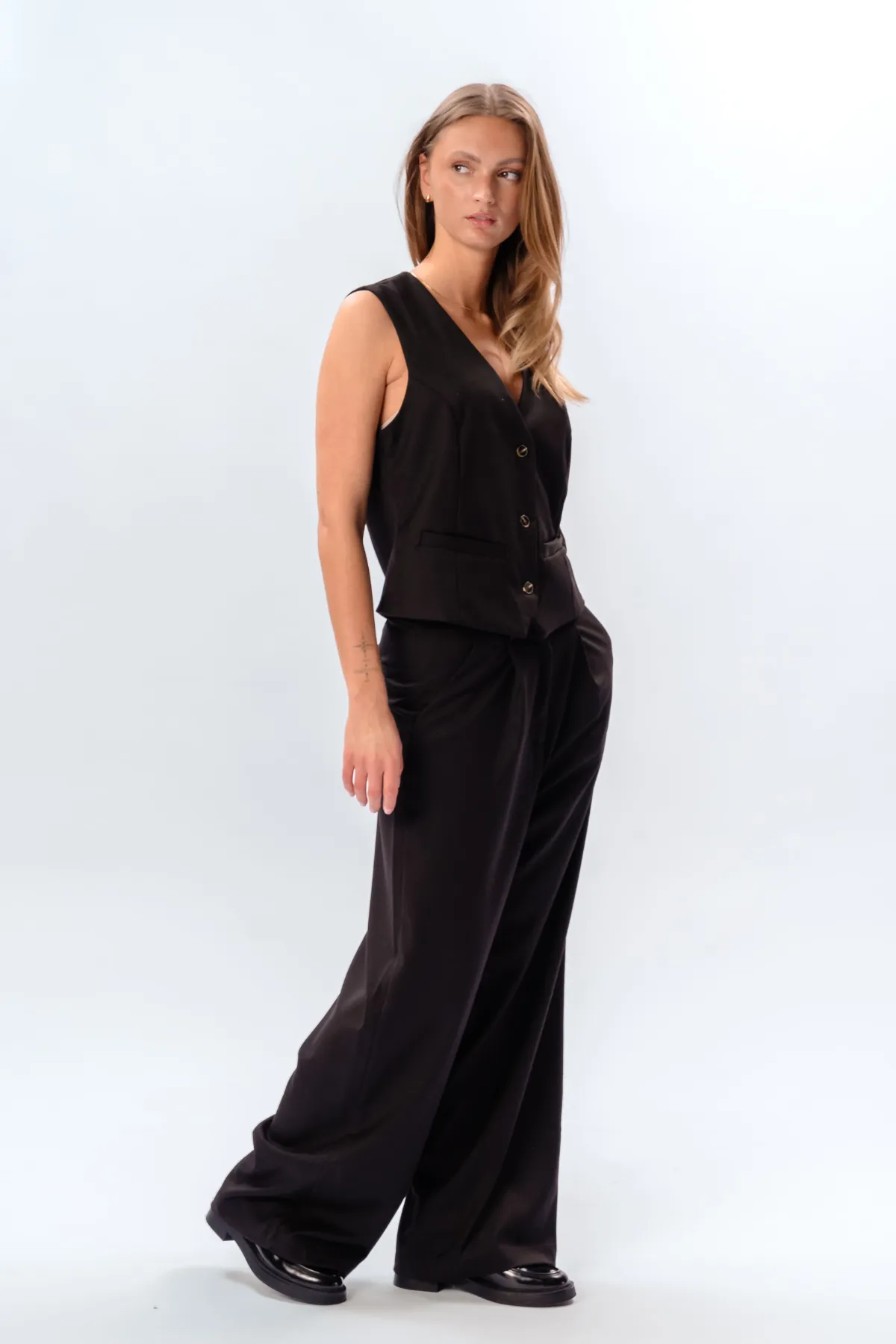 Nadia Vest - Black
