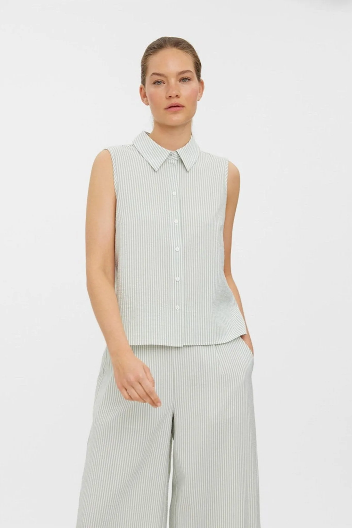 Oca Sleeveless Shirt - Sage